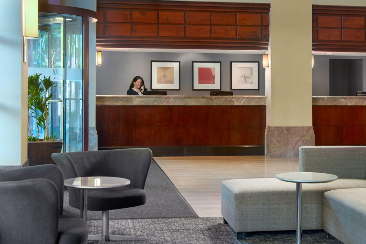 Atlanta Marriott Suites Midtown Buitenkant foto